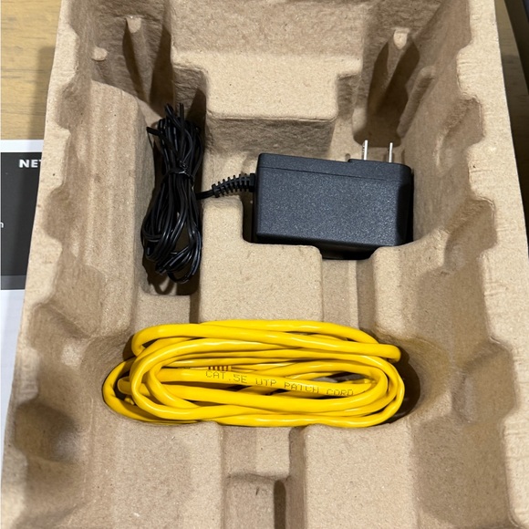 NETGEAR Nighthawk CM1200 Black Cable Modem - Picture 6 of 8